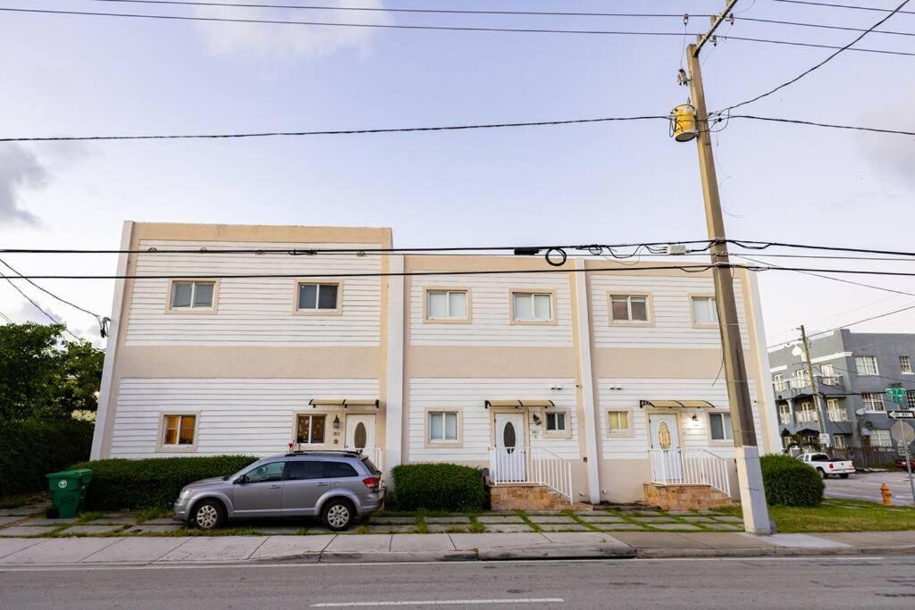 Comfortable 4Br Townhome At Calle 8 Miami Exterior photo