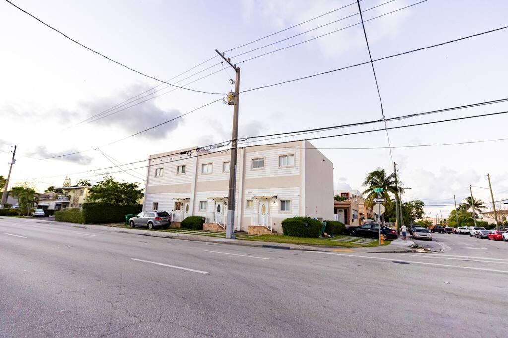 Comfortable 4Br Townhome At Calle 8 Miami Exterior photo